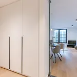 Modern In The Iconic Ensor Tower شقة أوستيند