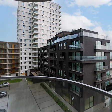 Modern In The Iconic Ensor Tower Apartment *