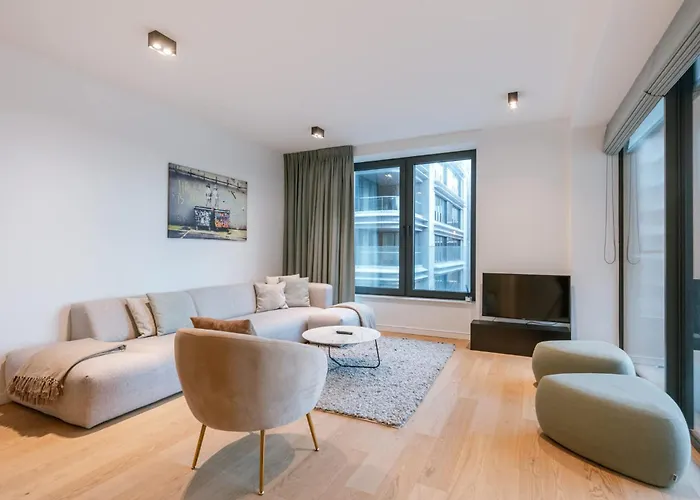 Modern In The Iconic Ensor Tower 奥斯滕德