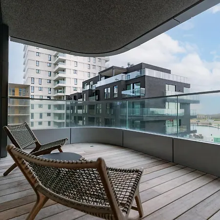 Modern In The Iconic Ensor Tower Appartement *