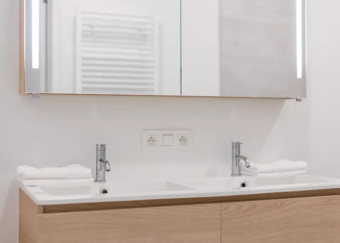 Apartment Modern In The Iconic Ensor Tower Ostende